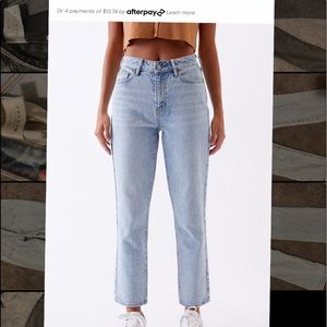 2/$50❤️‍🔥 PacSun High Waisted Mom Jeans